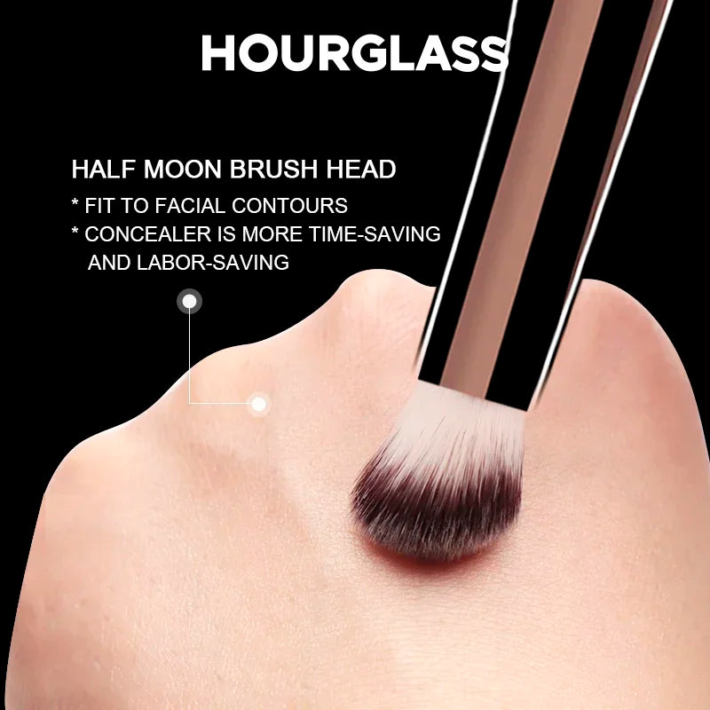 Hourglass :  Ensemble de pinceaux de maquillage.