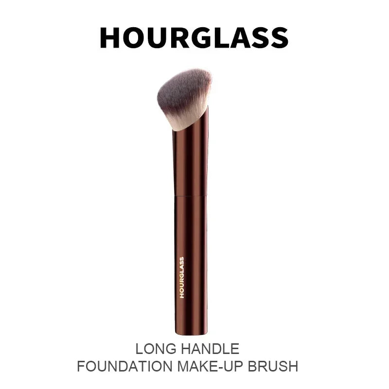 Hourglass :  Ensemble de pinceaux de maquillage.