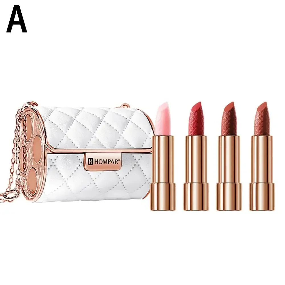 Découvrir la Tendance Ensemble de 4 pièces HOMPAR - Rouge à lèvres velours mat et scintillant - Maquillage longue durée - Kit créatif avec sac à chaîne de mode et rouge à lèvres gravé.